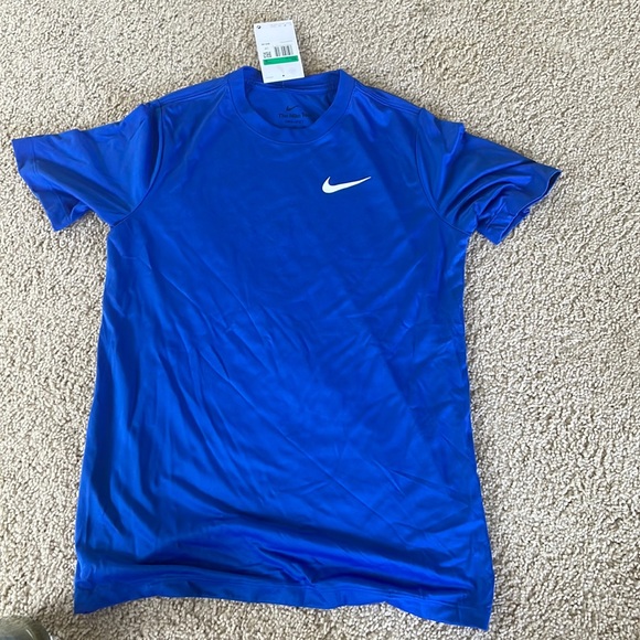 Nike DRI-FIT tee - Picture 1 of 3